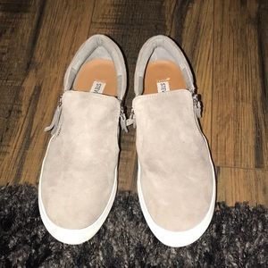 Steve Madden Slip ons